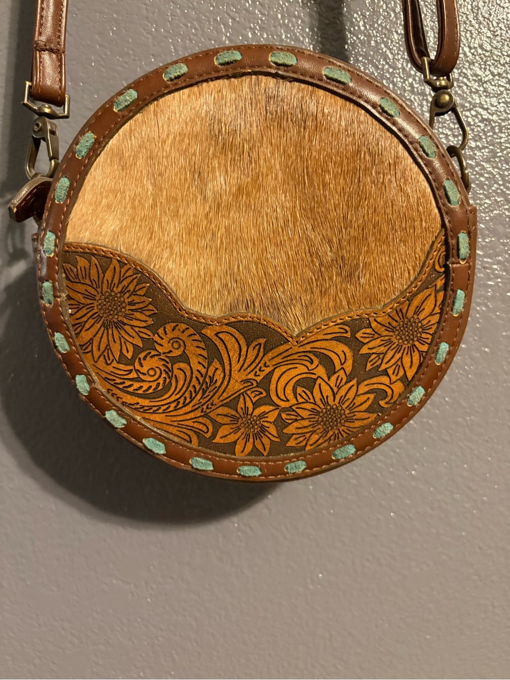 Shyanne western cowhide and leather round purse
